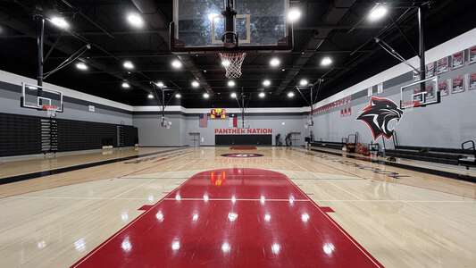 Pike Middle School Gym - Competition (0809) in Justin