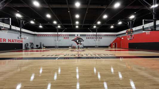 Pike Middle School Gym - Competition (0809) in Justin