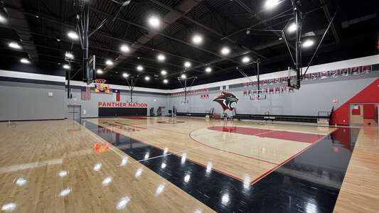 Pike Middle School Gym - Competition (0809) in Justin