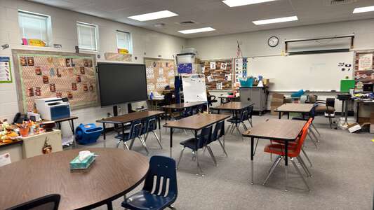 Linwood Elementary School Classroom Standard in Wichita 4