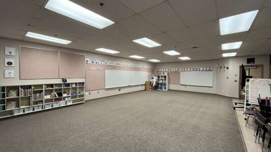Rainier View Elementary School Classroom Standard in Federal Way