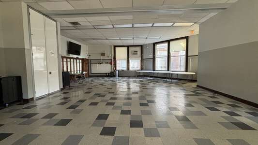 Gunsaulus - Frank W Gunsaulus Elementary Scholastic Academy Community Room in Chicago