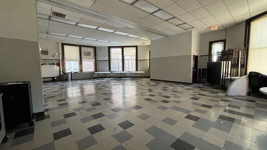 Gunsaulus - Frank W Gunsaulus Elementary Scholastic Academy Community Room in Chicago