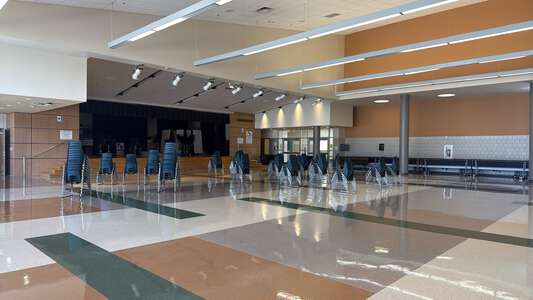 Prairie Vista Middle School Cafeteria/Cafetorium in Fort Worth 2