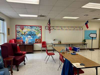 Esperanza Medrano Elementary School Classroom Standard in Dallas 2