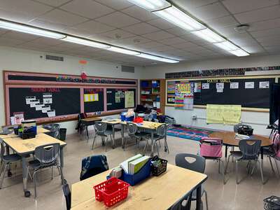 J.N. Ervin Elementary School Classroom Standard in Dallas