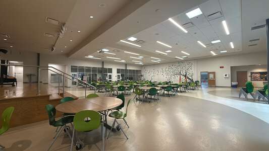 Richard J. Lee Elementary School Cafeteria - LEE in Dallas 4