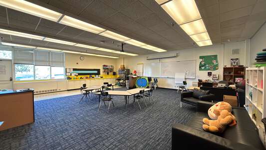 Barnes Elementary School Family Room B106 in Beaverton 3