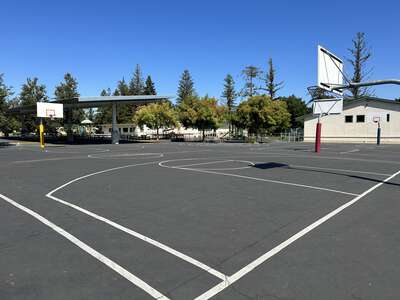 Louise Van Meter  Blacktop/Outdoor Basketball Courts in Los Gatos