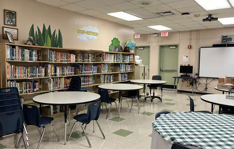 Greenglade Elementary School Media Center in Miami 5
