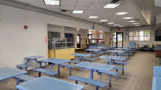 Bassett High School Cafeteria in La Puente