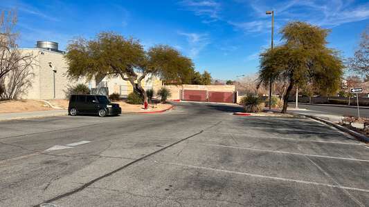 Lummis - William Elementary School Parking Lot - Southeast in Las Vegas