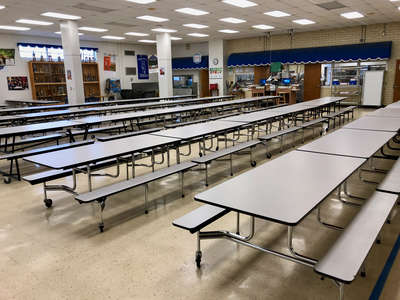 Mulberry Senior High School Cafeteria in Mulberry