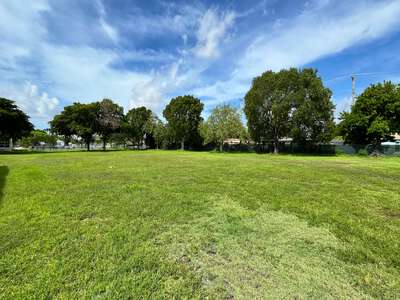Gulfstream Elementary School Field - Practice in Cutler Bay