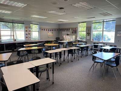 Riverside High School Classroom Standard in Tualatin