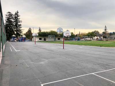 El Carmelo Elementary School Outdoor Basketball Courts in Palo Alto