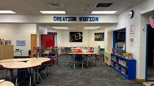 Red Mill Elementary School Library in Virginia Beach