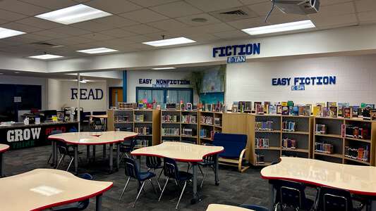 Red Mill Elementary School Library in Virginia Beach