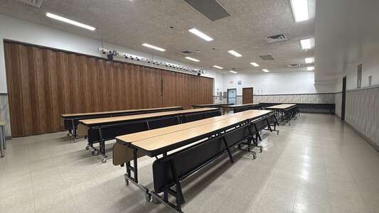 Desert View Elementary School Cafeteria in Rock Springs 3