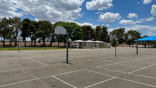 Craig - Lois Elementary School Outdoor Basketball Courts in North Las Vegas