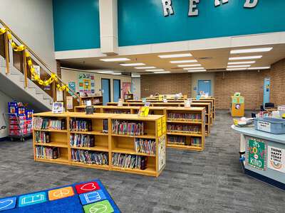 Smith - Helen M. Elementary School Library in Las Vegas