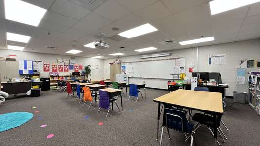 Simpson Elementary School Classroom Standard in Peachtree Corners