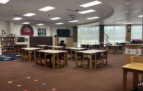 Achziger Elementary School Library in Mesquite