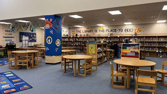 Seminary Hills Park Elementary School Library in Fort Worth
