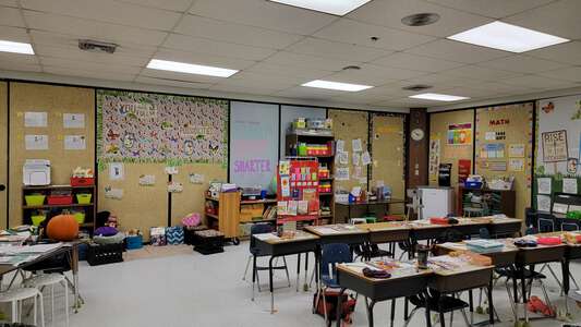 Pembroke Lakes Elementary School Classroom Standard in Pembroke Pines