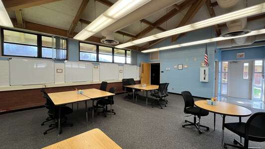 Deer Park Elementary School Classroom Standard in New Port Richey