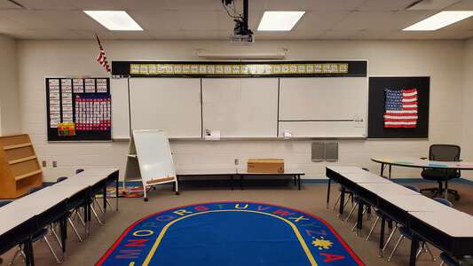 Longleaf Elementary School Classroom Standard in New Port Richey