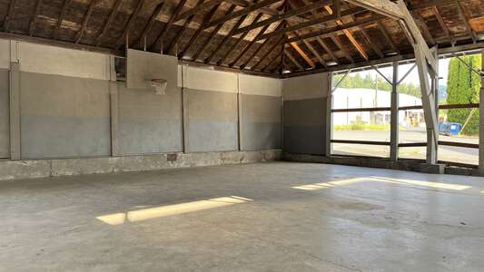 Pine Grove School Covered Play Area in Hood River