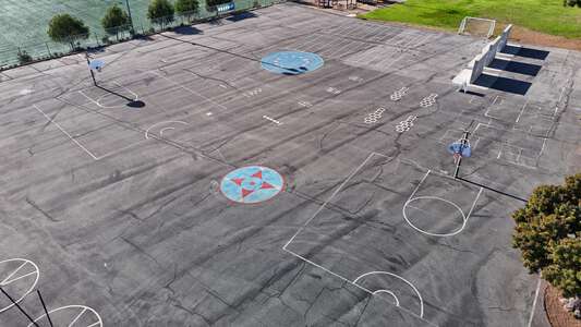 Harbor View Elementary School (K-6) Outdoor Basketball Courts in Corona del Mar