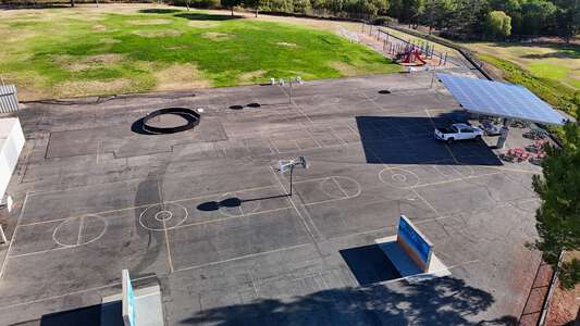 Harbor View Elementary School (K-6) Outdoor Basketball Courts in Corona del Mar