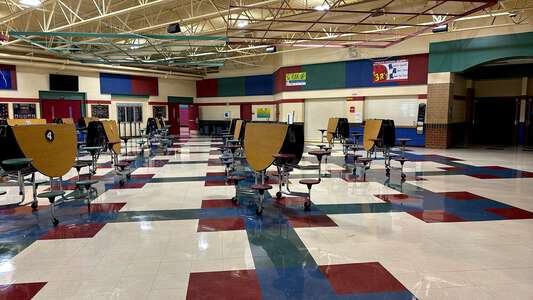 Stucky Middle School Cafeteria in Wichita 5