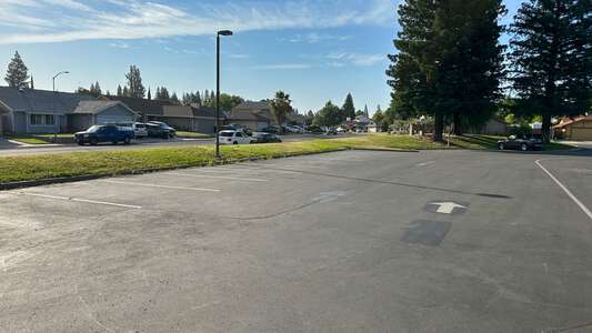 Ridgepoint Elementary School Parking Lot in Sacramento