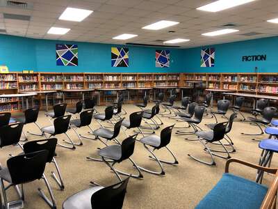 Sandy Ridge Elementary School Library in Waxhaw