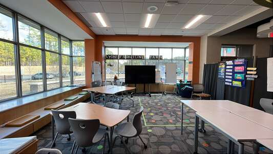 Lyons Farm Elementary School Media Center in Durham 2