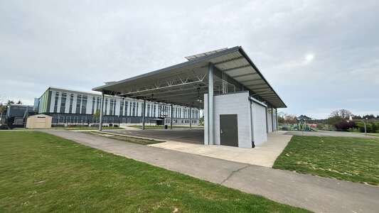 Vose Elementary School Outdoor Covered Area in Beaverton 4