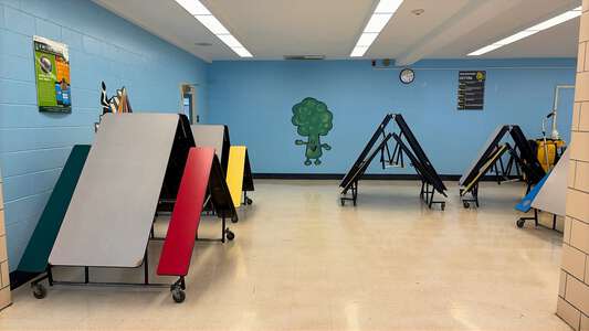 Tilton - George W Tilton Elementary School Cafeteria in Chicago 2