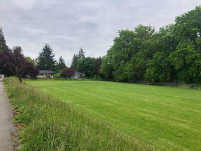 Hayhurst K-5 School Field - Practice 1 - East in Portland 3