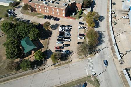 Luella Merrett Elementary School Parking Lot - Main in Fort Worth 4