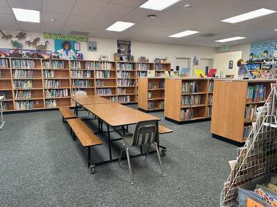 Thomas Paine Elementary School Library in Garden Grove