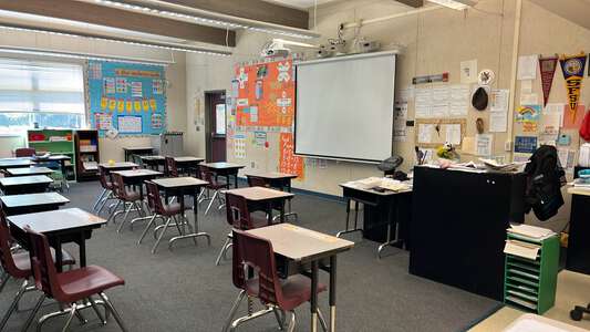 Lone Tree Elementary School Classroom Standard in Antioch 2