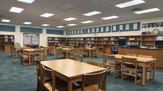 Meadowbrook Middle School Library in Fort Worth