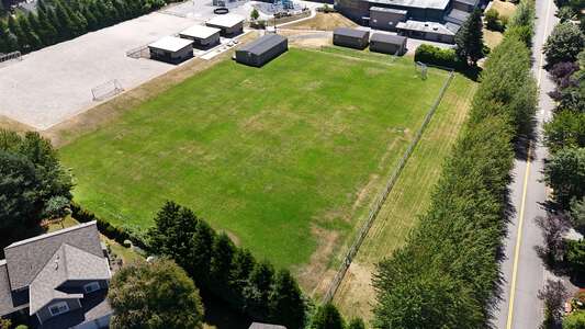 Mark Twain Elementary School Field - Grass Field in Kirkland 2