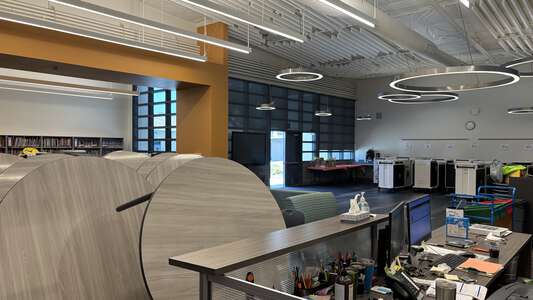 Winchester Elementary School Library in Winchester