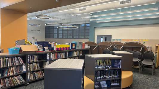 Winchester Elementary School Library in Winchester