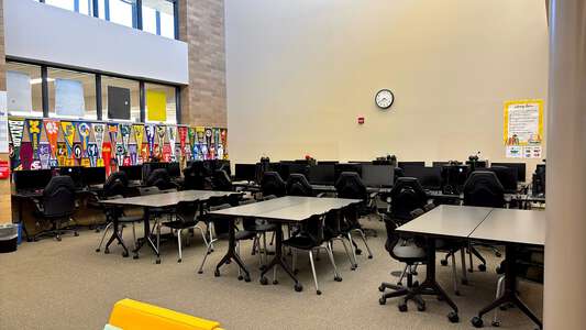 Wichita Southeast High School Library in Wichita 2