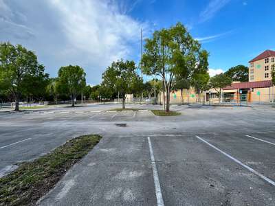William Lehman Elementary School Parking Lot in Miami 4